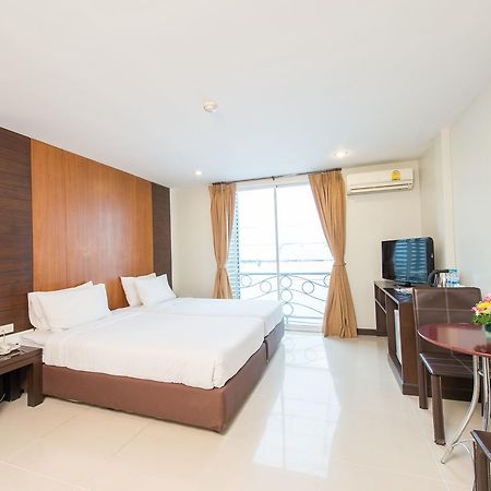 Hotel Tara Monte à Bangkok Extérieur photo