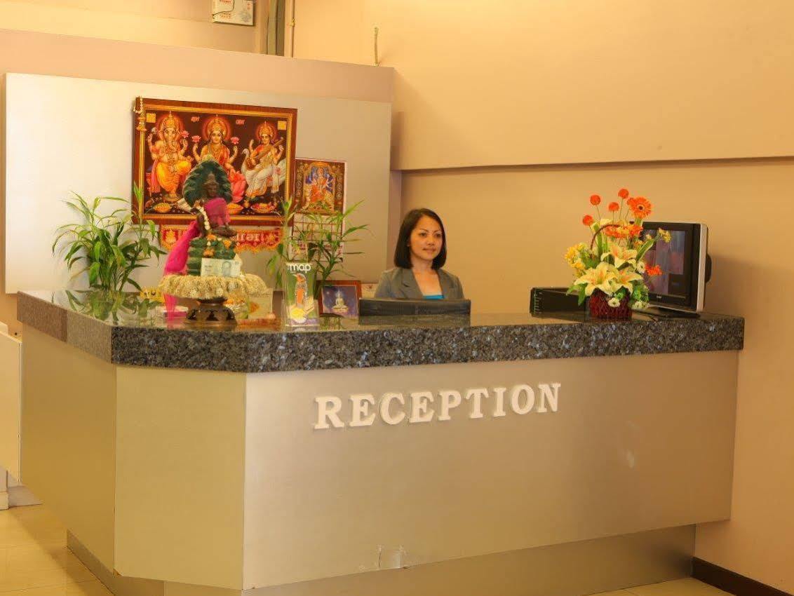 Hotel Tara Monte à Bangkok Extérieur photo